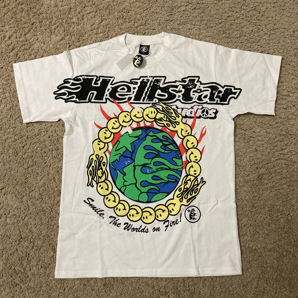 Hellstar The World’s on Fire T-Shirt Men’s Size Large